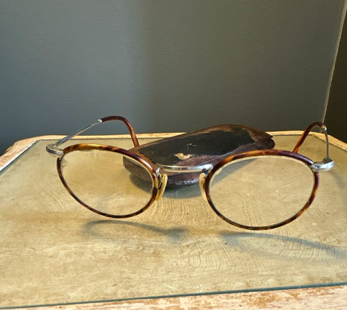 Vintage 1930 40s round - round, windsor