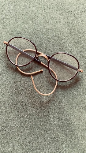 Round rimmed pre war - round,