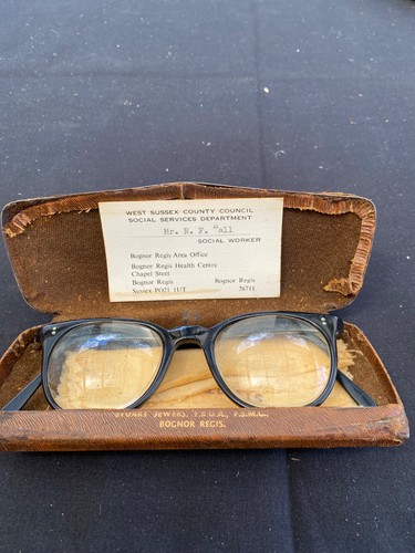 Vintage 1960s mens spectacles