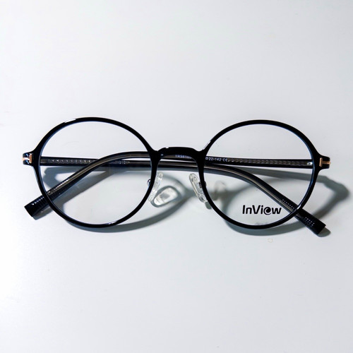 Brand new black round - new,